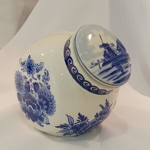 Delft Hand Painted Small Blue And White Canister